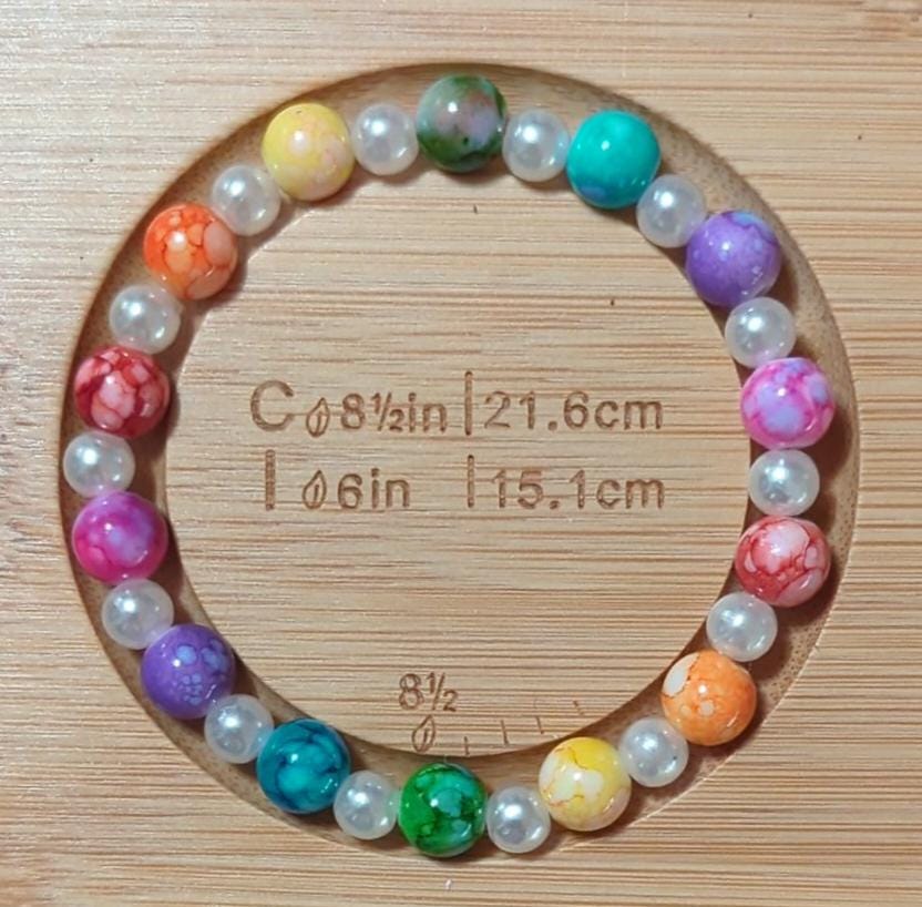 Regnbuearmbånd med akrylperler