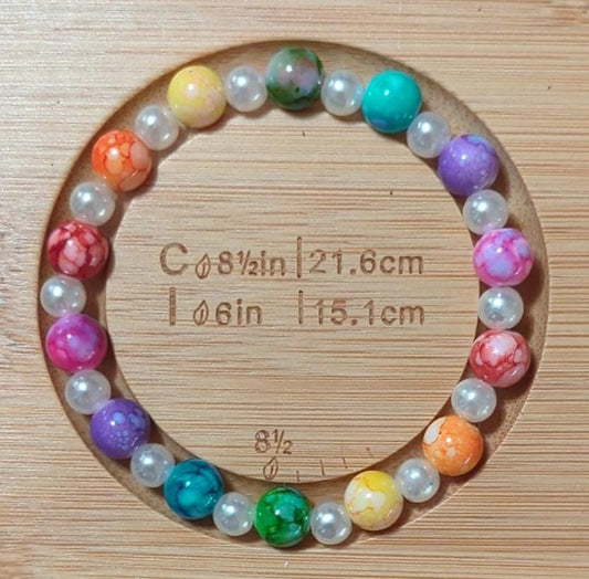 Regnbuearmbånd med akrylperler